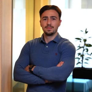 Jethro Dogge · Customer Support Specialist Clusterbeheer
