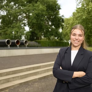 Demi - HR Medewerker