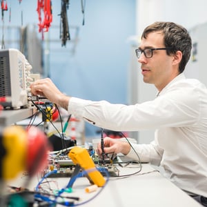 Joris Achten · Electronics Engineer