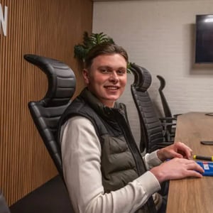 Ivar Meengs · Financial Officer
