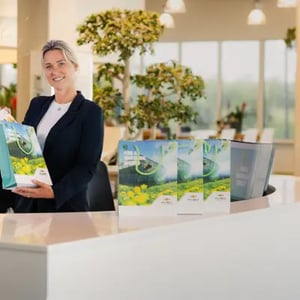 Barbara · Hostess