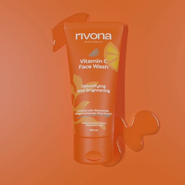Rivona Naturals Vitamin C Facewash | Kakadu Plum + Niacinamide |Deep Cleansing and Skin Brightening | For Men & Women | All Skin types | 100 ml