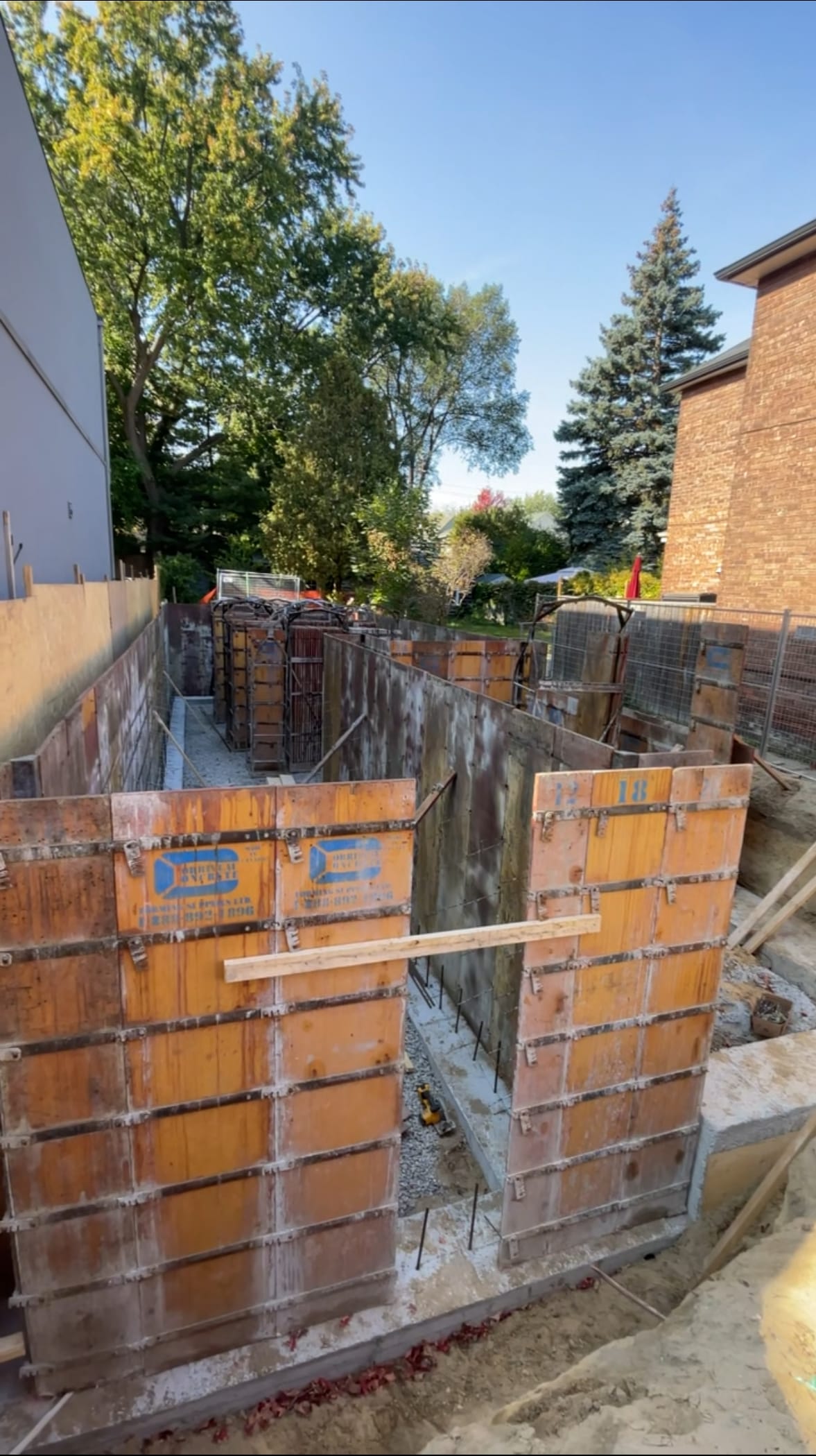 Narrow lot residential foundation walls completed in Toronto Ontario