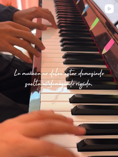 Publicación de Rutina Piano Studio en Instagram