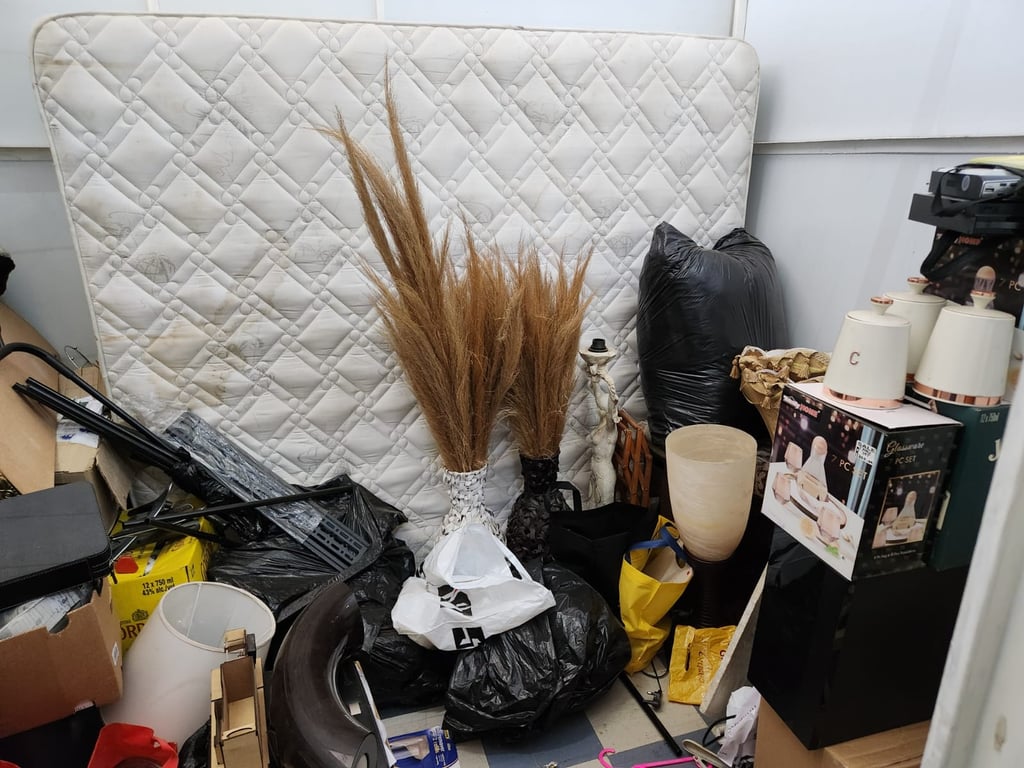 Lot 2 Mattress Unit