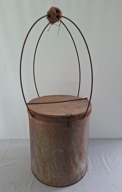 Vintage Metal Bucket with hanging detail
