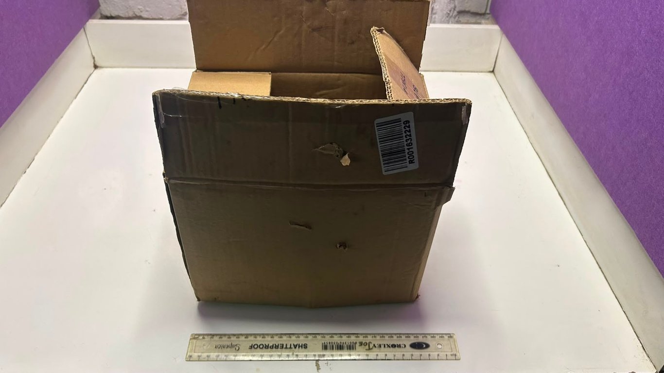 Qijing washing machine clutch assembly, specifically a gaerbox designed for top loader models. It includes a metallic pulley on one end and a shaft on the other designed to fit specific machine brands