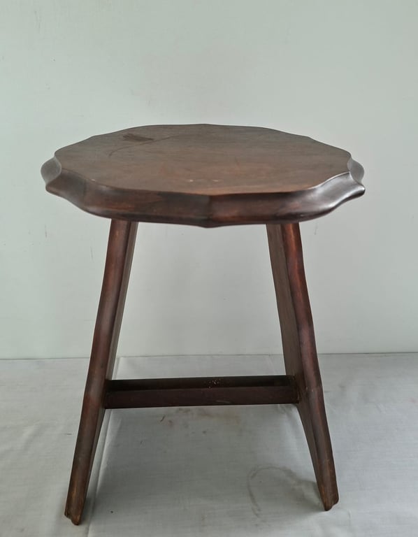 Vintage Wooden Side / Lamp Table