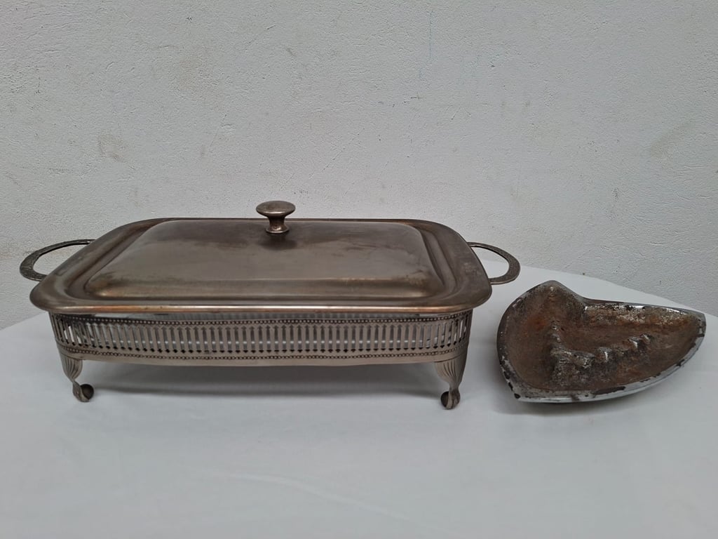 Vintage Silver-Plated Lidded Serving Dish (Chafing Dish Style)