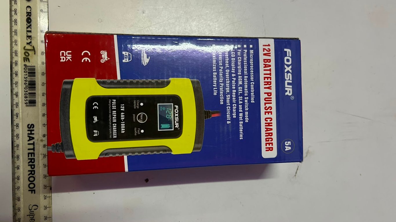 12V AMP automotive smart battery charger maintainer