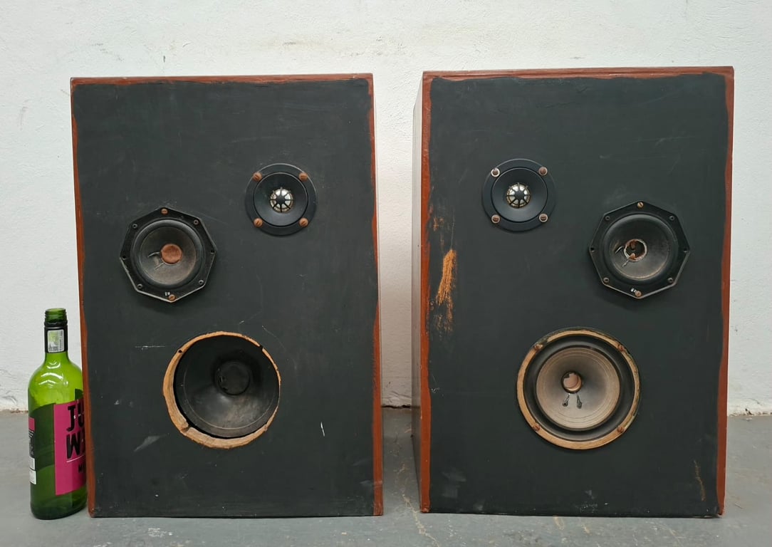 Pair of Vintage Oak Wood Floor-Standing Hi-Fi Speakers