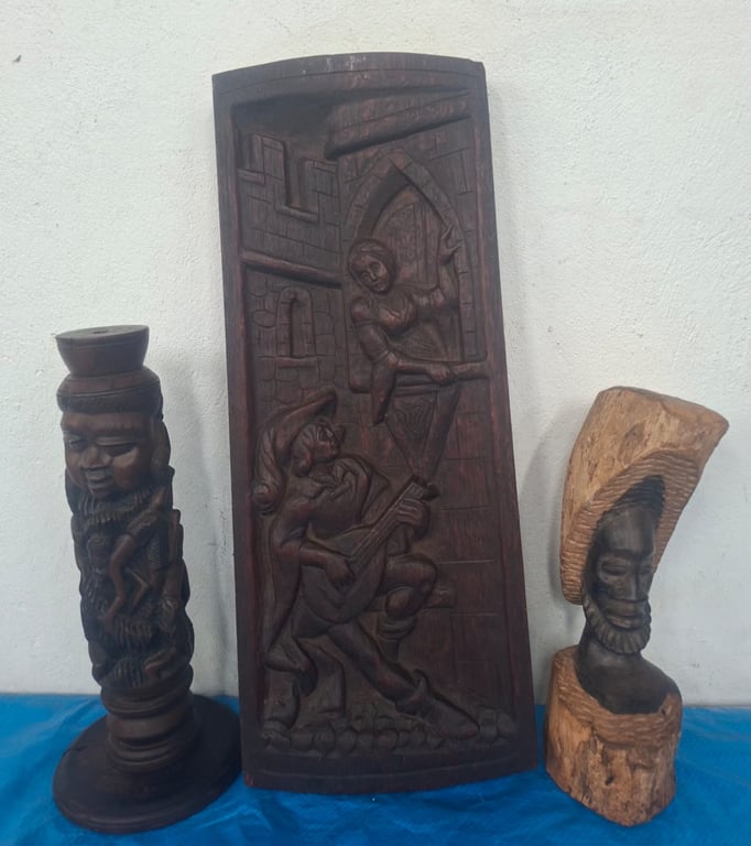 Joblot Of Decorative Wooden Carvings