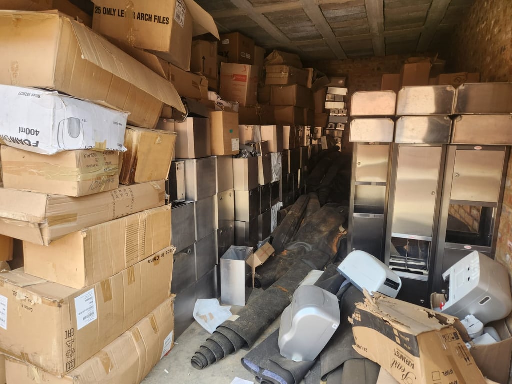 Lot 54 Dispensers Unit