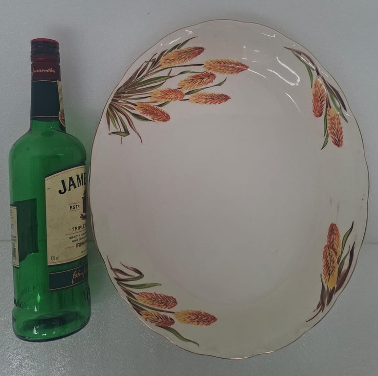 Grindley Cream Petal Gravy Boat & Platter Tray