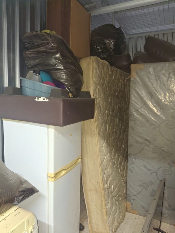 Lot 35 TV Unit