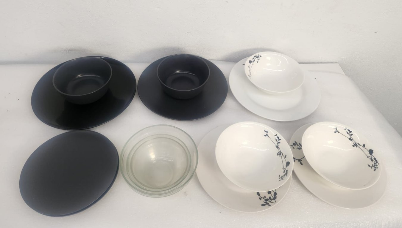 Joblot Of Dinnerware