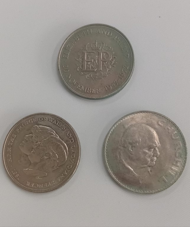 Vintage British Commemorative & Collector Coins – Assorted Set