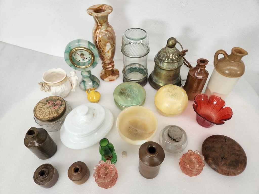 Joblot Of Vintage Decorative Items