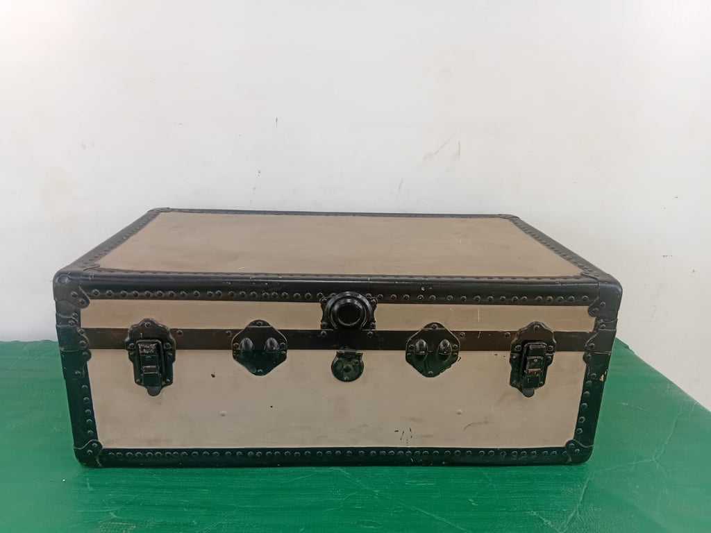 Vintage Suitcase(Beige)