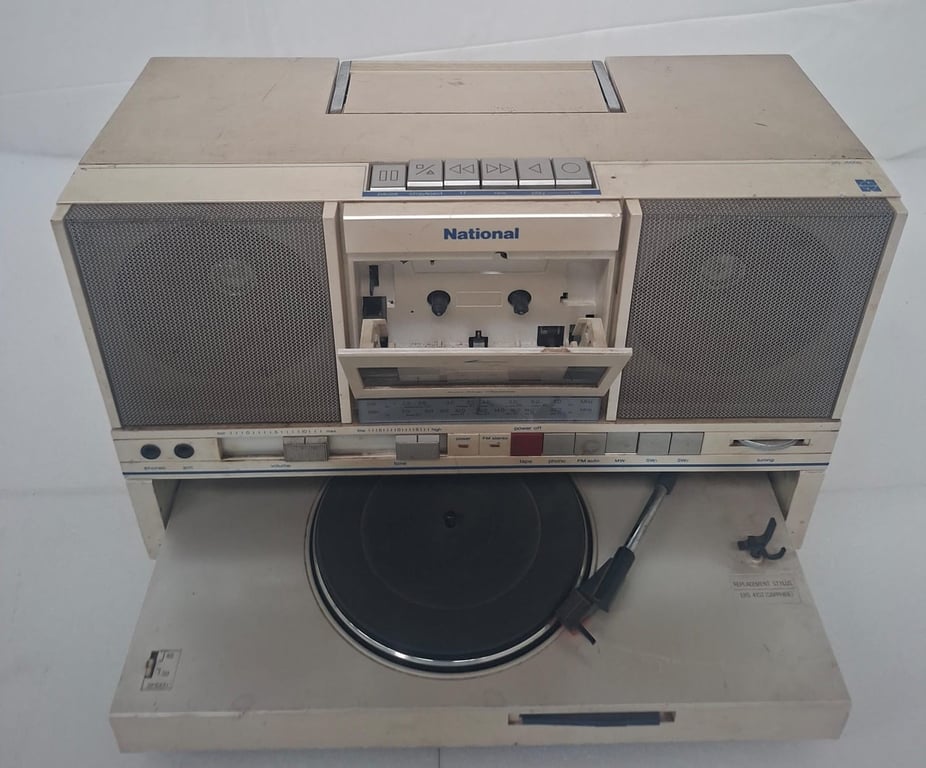 Vintage National SG-J500 Stereo Music System