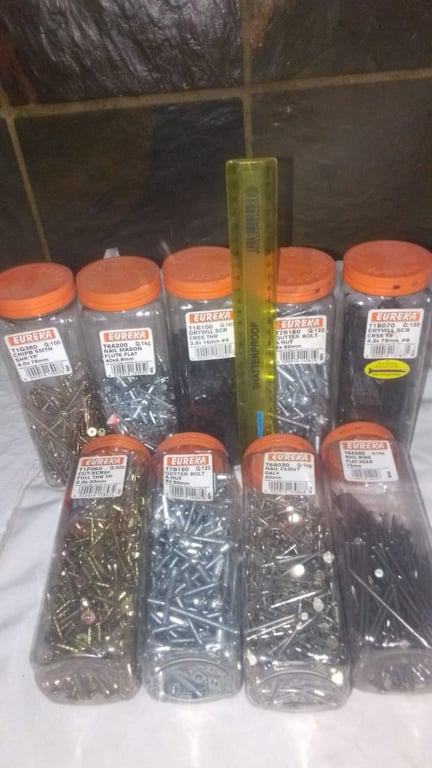 MB5-17 Eureka Screws, Bolts & Nails – Mixed Hardware Lot (Set 3)