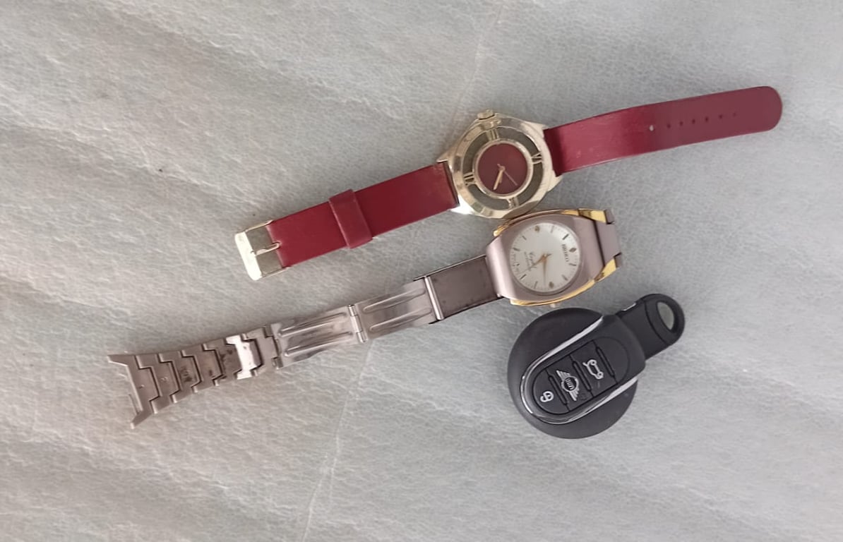 Joblot Of 2 X Watches & Mini Cooper Car Keys