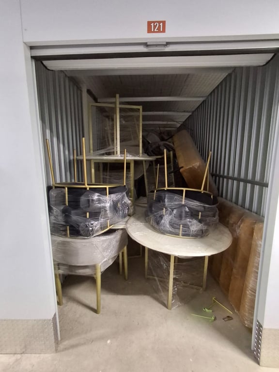 Lot 21 Leisure Chairs Unit