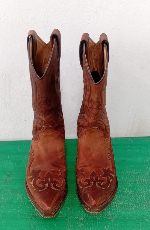 Brown leather cowboy boots - UK Size 9 1/2