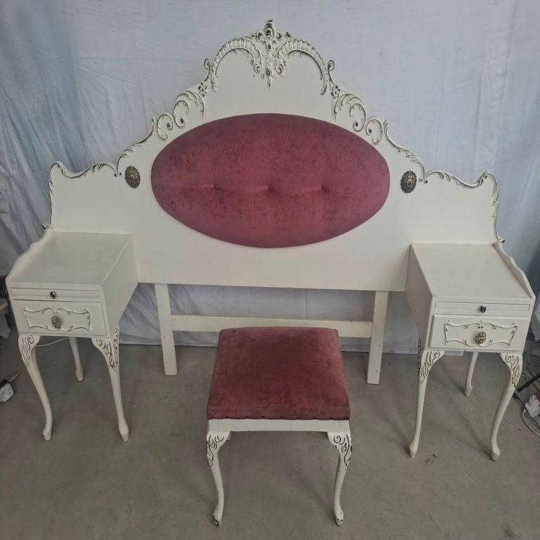 Vintage Bedroom Suite