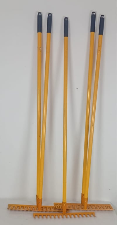 5 X Garden Rakes