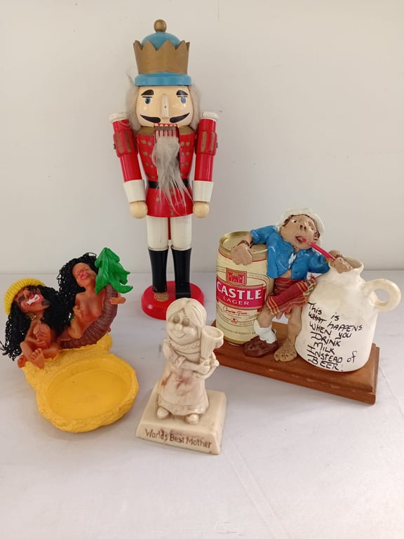 Vintage Mixed Decorative Figurine & Novelty Ornament Collection