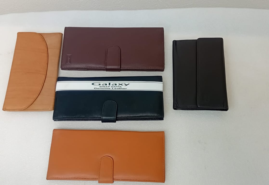 Joblot Of Leather Travel Wallets