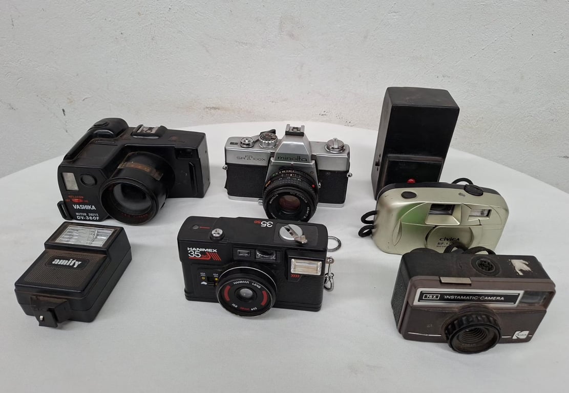 Vintage Camera & Camcorder Collection (6-Piece Lot)