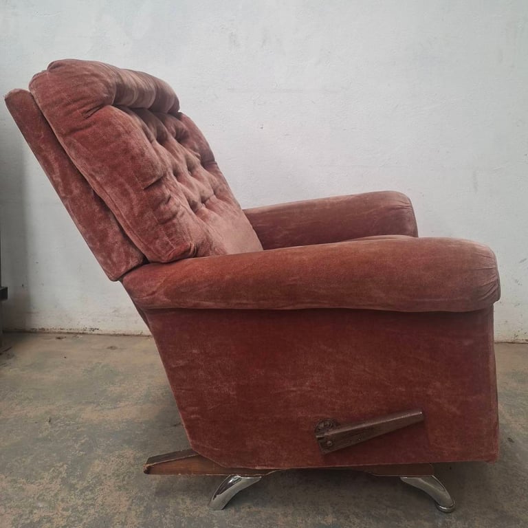 Vintage Reclining Lounge Armchair