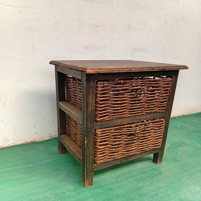 Rattan Pedestal