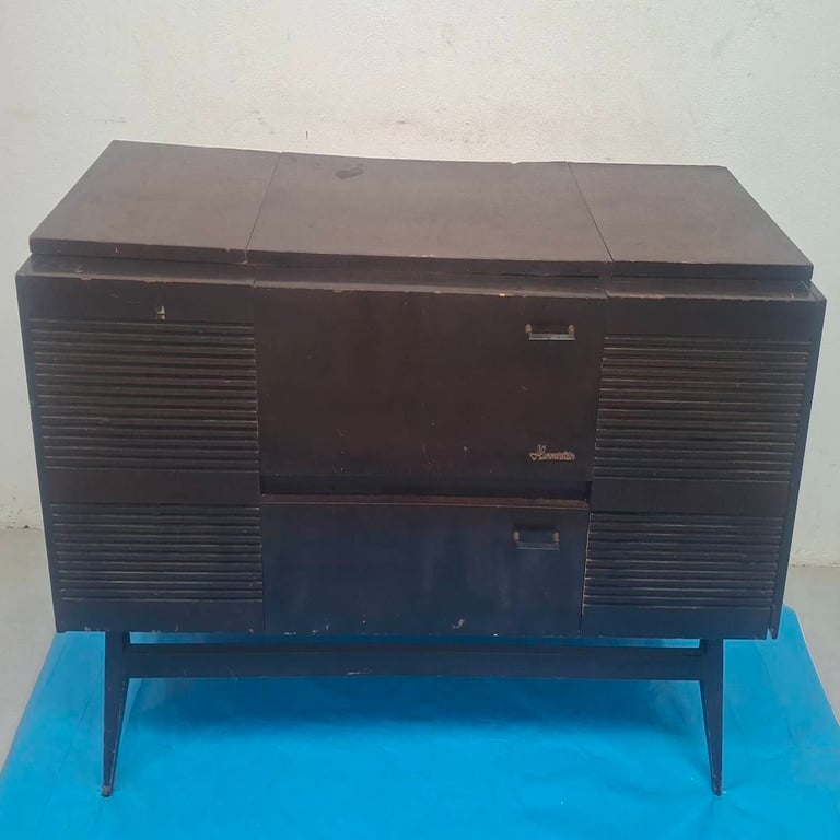 Vintage Radiogram / Record Player Cabinet