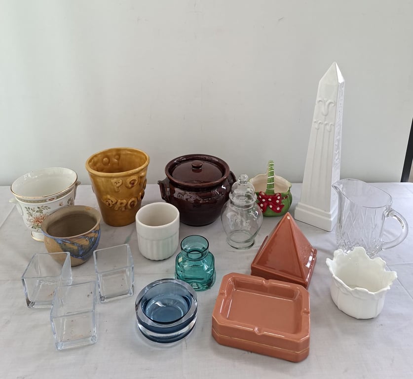 Mixed Glassware & Decorative Household Lot