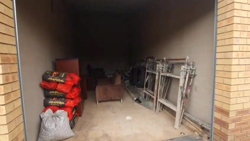 Lot 39 Charcoal Unit
