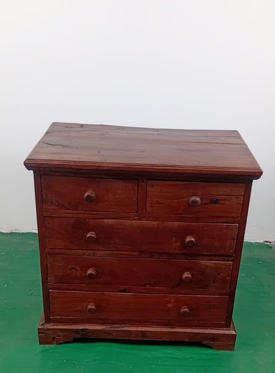 Sleeperwood Chest Of Drawer