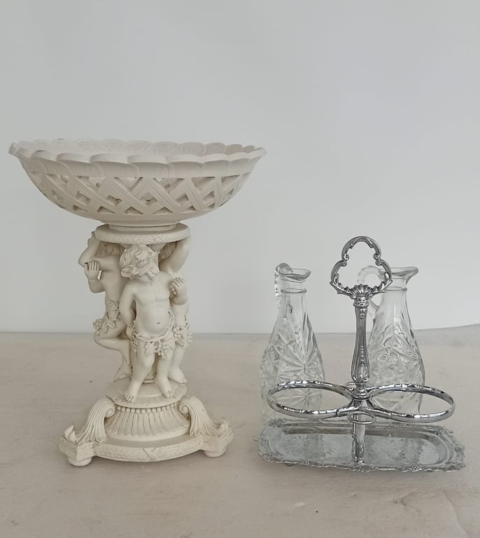 Elegant Decorative Set – Vintage Style