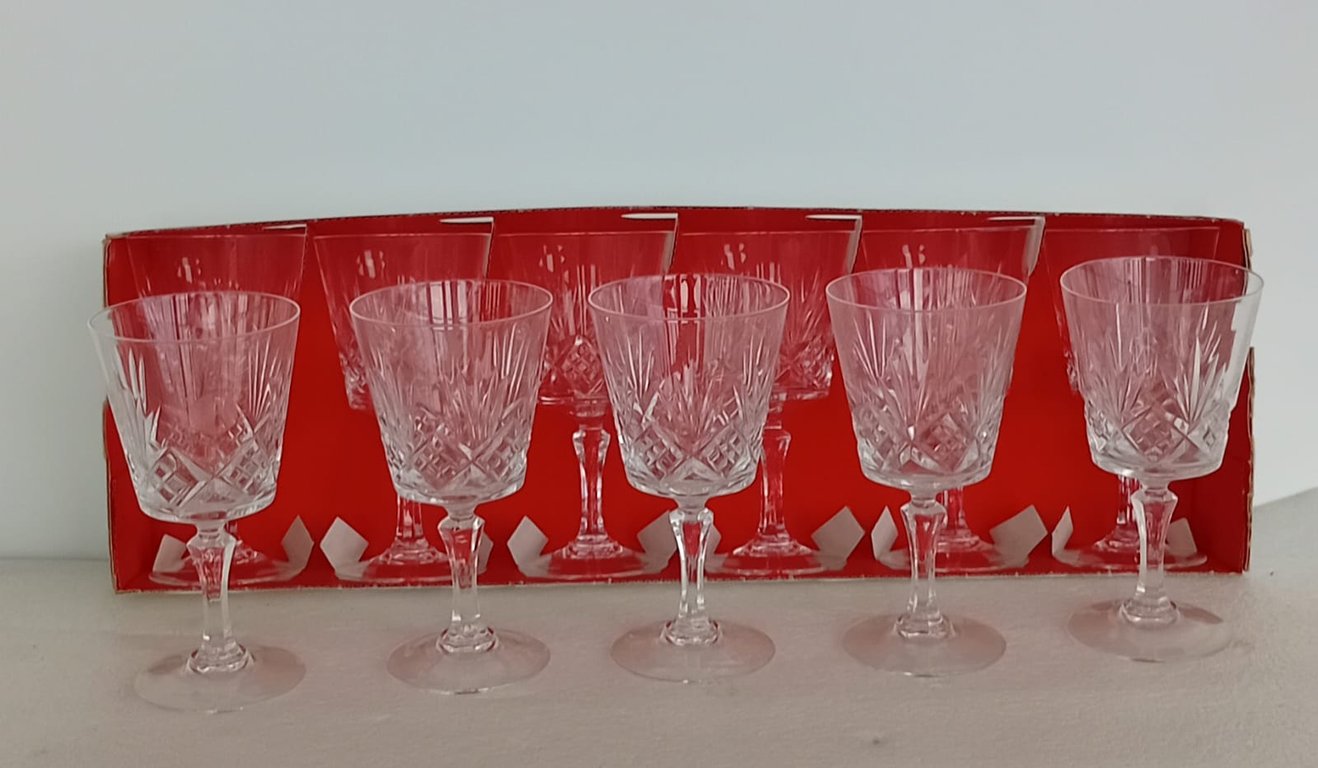 Set of 6 Cut Crystal Wine Glasses (Vintage)