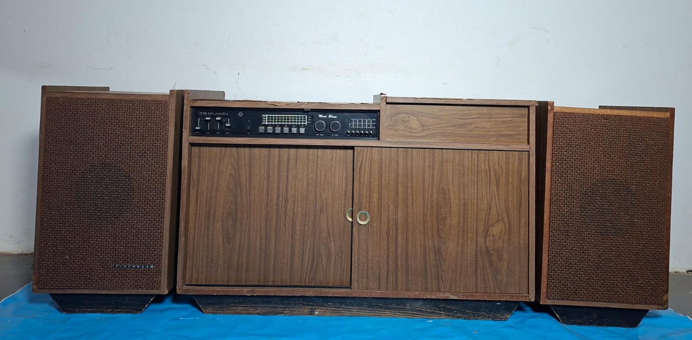 Vintage Hi-Fi Cabinet / Stereo Console Unit