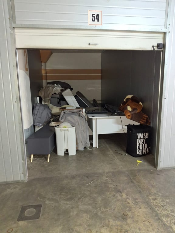 Lot 15 Bed Unit