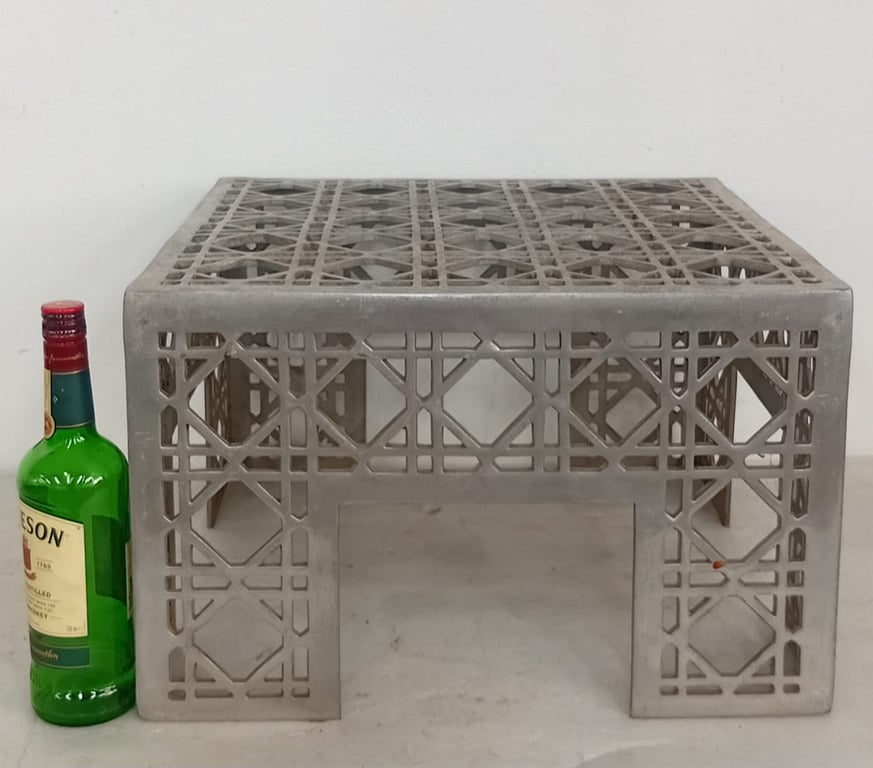 Contemporary decorative side table / bench