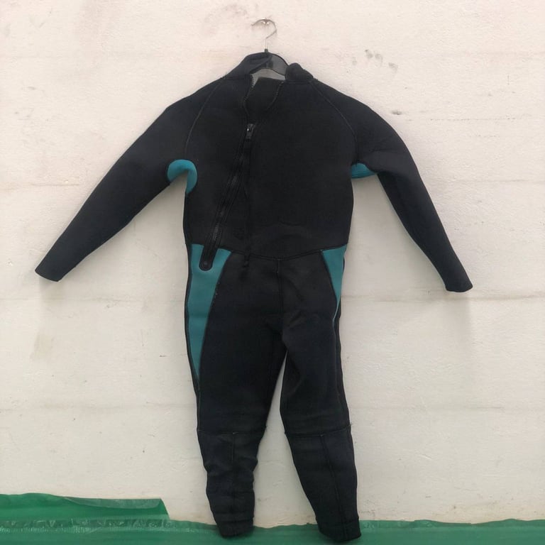 Wetsuit