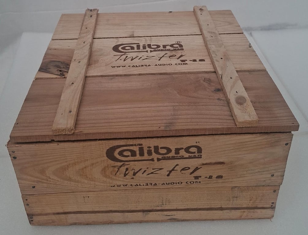 Calibra Car Subwoofer