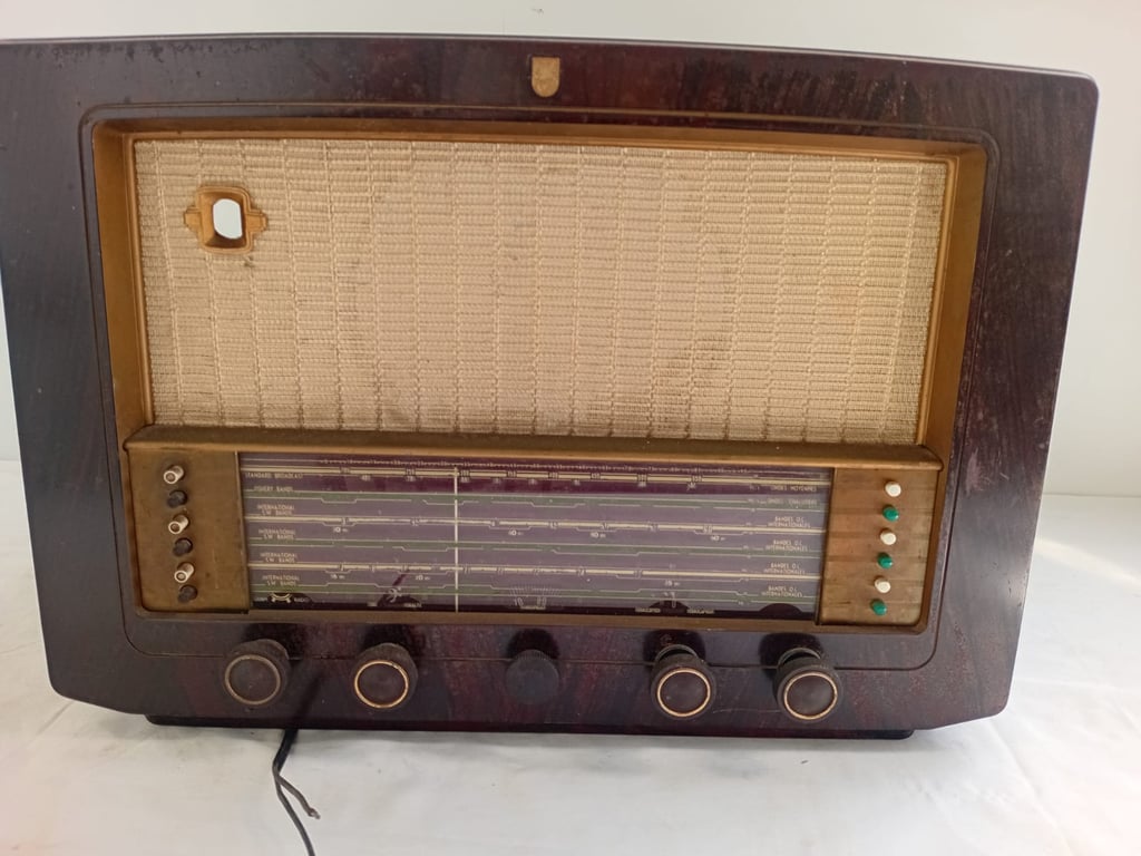 Philips B645A Vintage Valve Radio