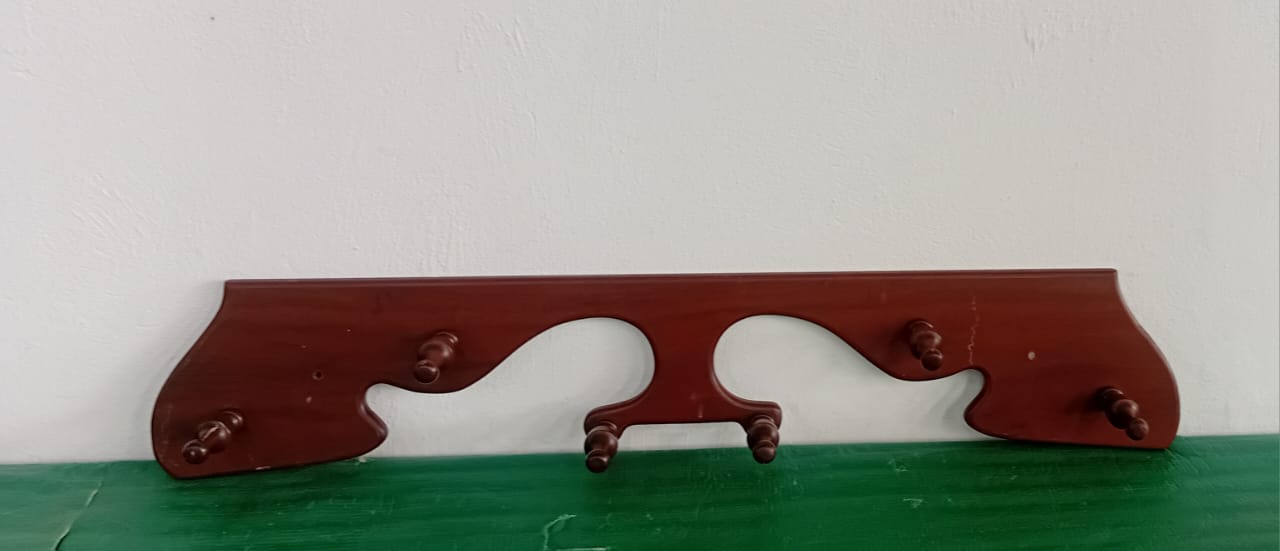 Vintage Wooden Wall Mounted Coat/Hat Rack