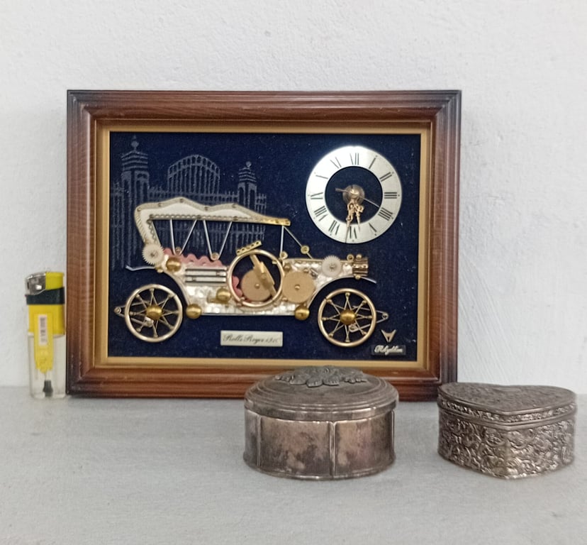 Framed Decorative Vintage-Style Clock Artwork (Classic Car Motif) with Two Silver-Tone Trinket Boxes