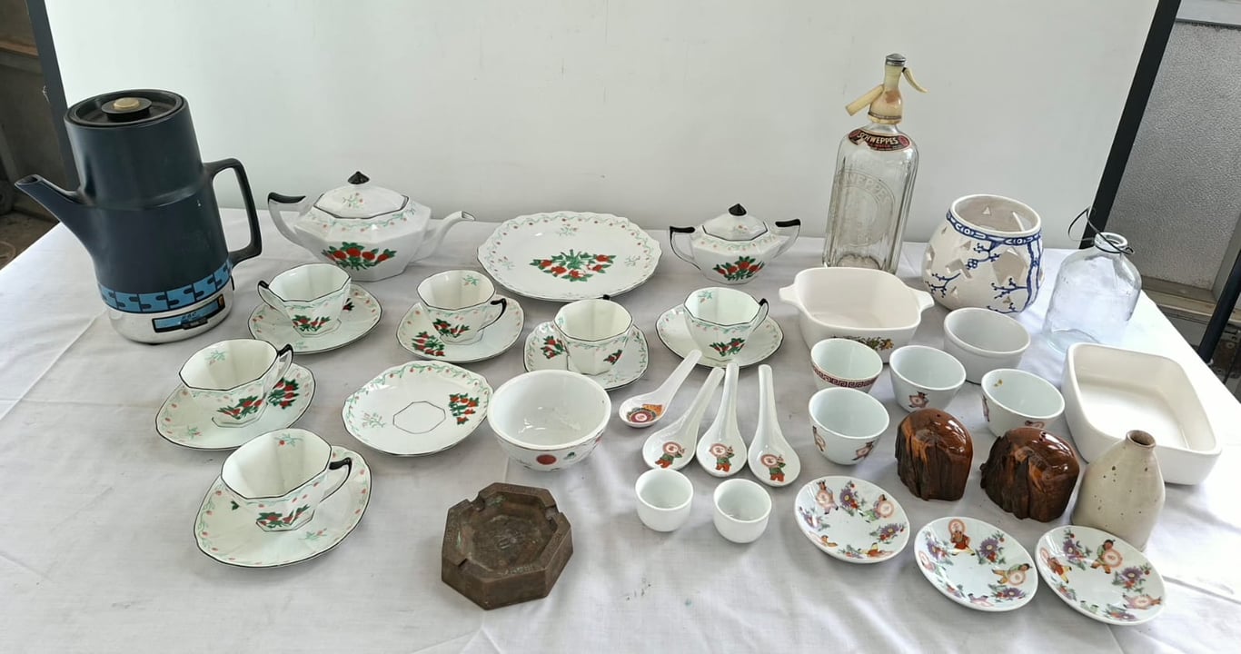 Mixed Tea Set &  Kitchenware Lot